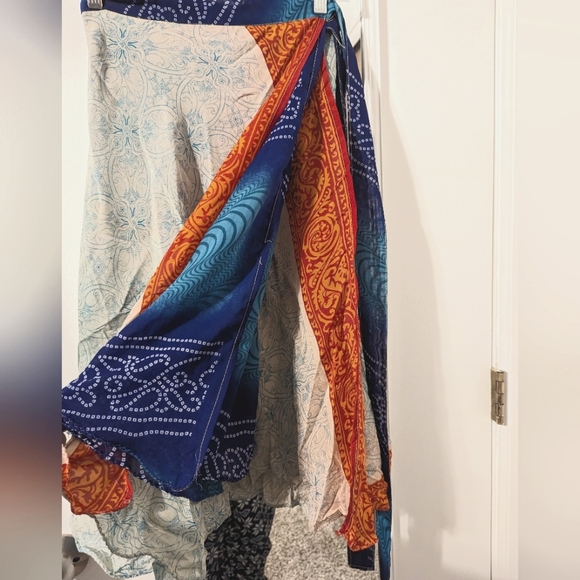 Magic Wrap Skirt Reversible Two Layer Skirt - Picture 3 of 6